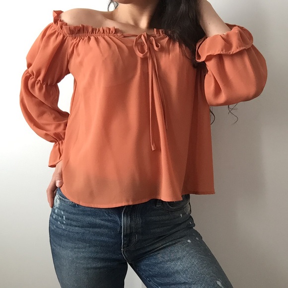 NWT Self Tie Off Shoulder Top - Picture 2 of 6